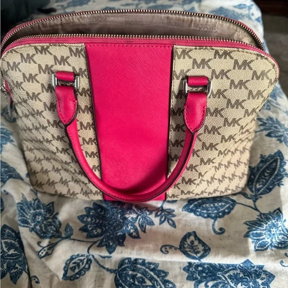 Michael Kors Tan and Pink Tote Bag - Picture 2 of 6